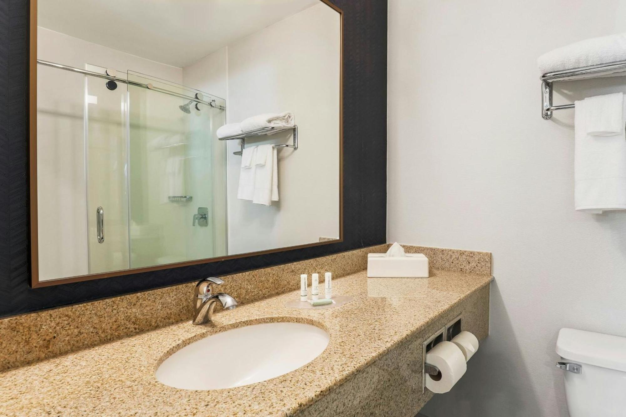Fairfield Inn And Suites By Marriott San Jose Airport Exterior foto